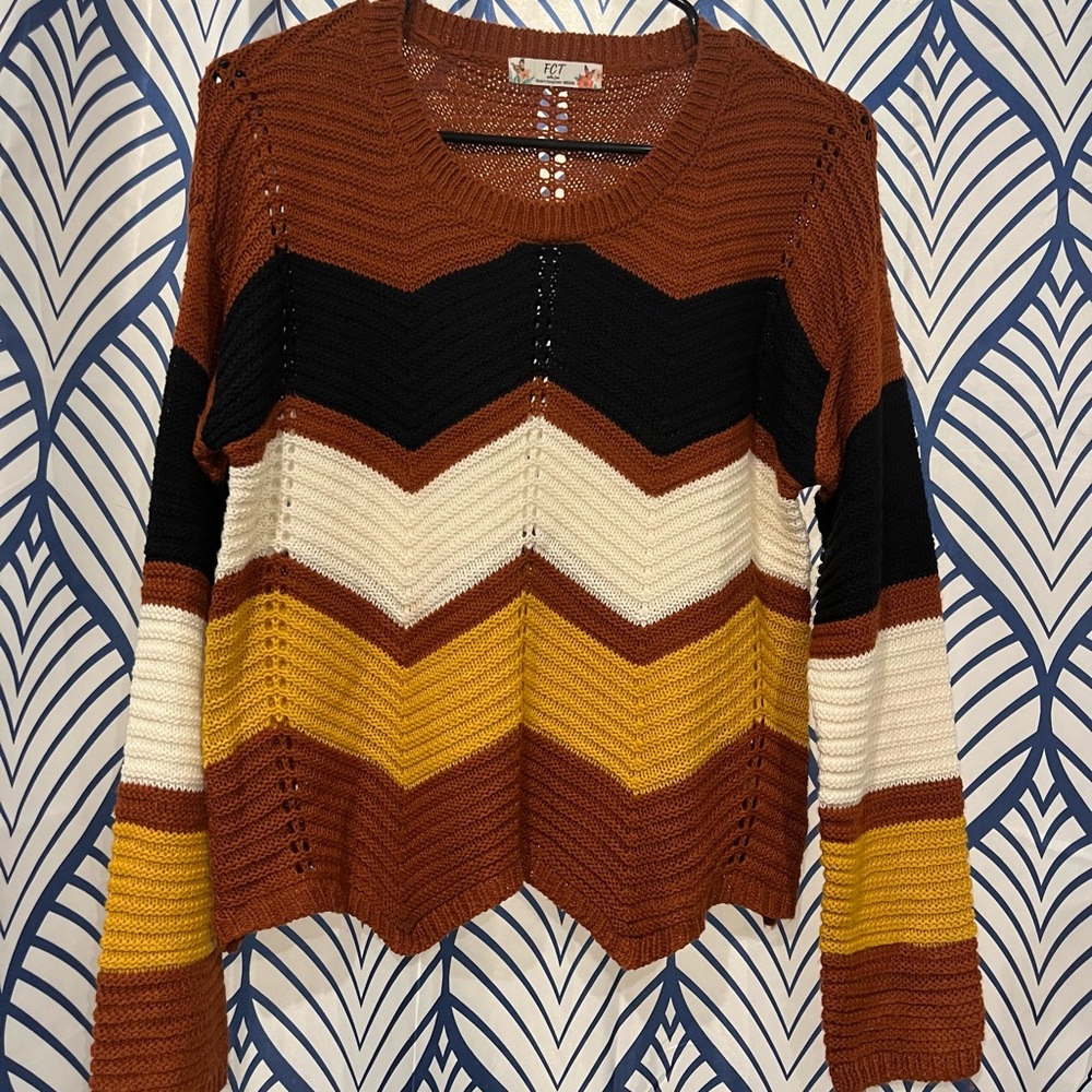 Stylish Chevron Knit Sweater in Black, Brown, White, and Gold